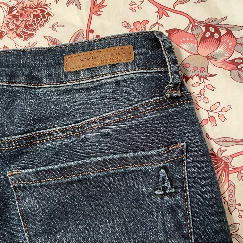 NWOT Articles of Society Suzy Dark Wash Fray Hem Ankle Crop Skinny Jeans Size 25 - Picture 7 of 9